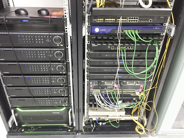 交換機(jī)除了硬件故障以外一般還有軟件故障，其中交換機(jī)軟件故障可以分為以下幾類：