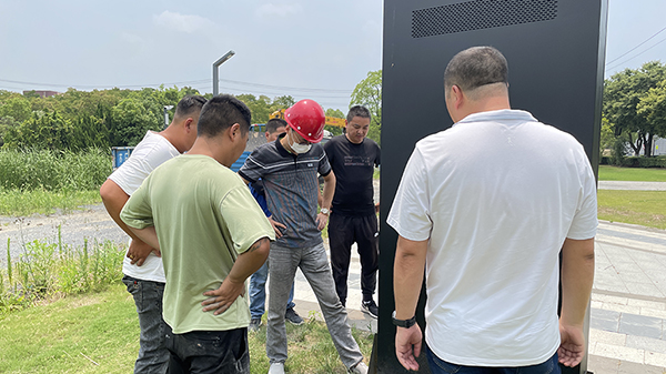 智能化工程工地慰問 (2) 智能化工程工地慰問 (2)